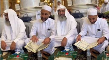 شاهد.. أحمد سعد يتعلم تلاوة القرآن بالمسجد النبوي