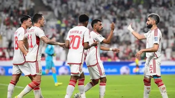 بث مباشر.. مشاهدة مباراة الإمارات وأوزبكستان في تصفيات كأس العالم 5 بث مباشر.. مشاهدة مباراة الإمارات وأوزبكستان في تصفيات كأس العالم