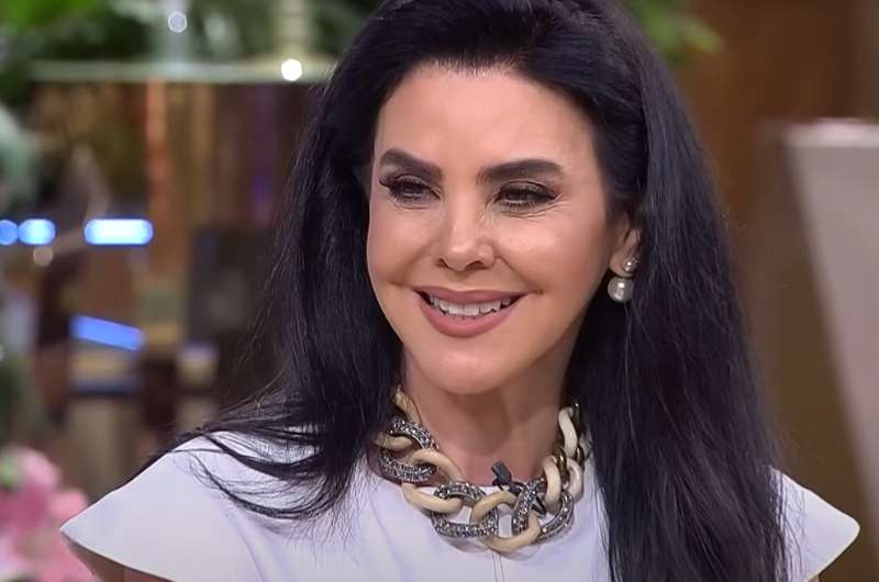 نشأت في بيت سياسي ودخولي الإعلام قوبل باستهجان! 5 نشأت في بيت سياسي ودخولي الإعلام قوبل باستهجان!