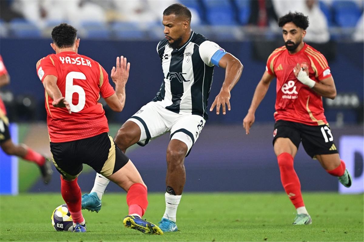 الأهلي في بروفة أخيرة أمام باتشوكا قبل انطلاق منافسات كأس العالم للأندية 5 الأهلي في بروفة أخيرة أمام باتشوكا قبل انطلاق منافسات كأس العالم للأندية