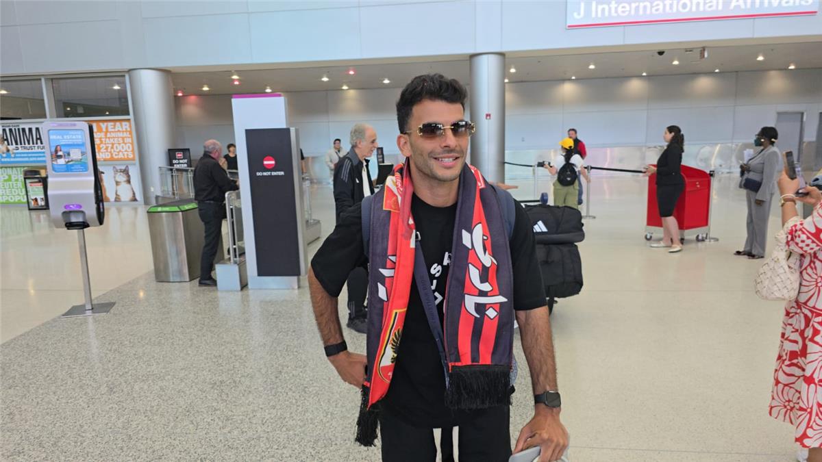 زيزو يرد على أنباء تقاضيه 500 مليون من الأهلي.. وماذا لو سجل في شباك الزمالك؟ 5 زيزو يرد على أنباء تقاضيه 500 مليون من الأهلي.. وماذا لو سجل في شباك الزمالك؟