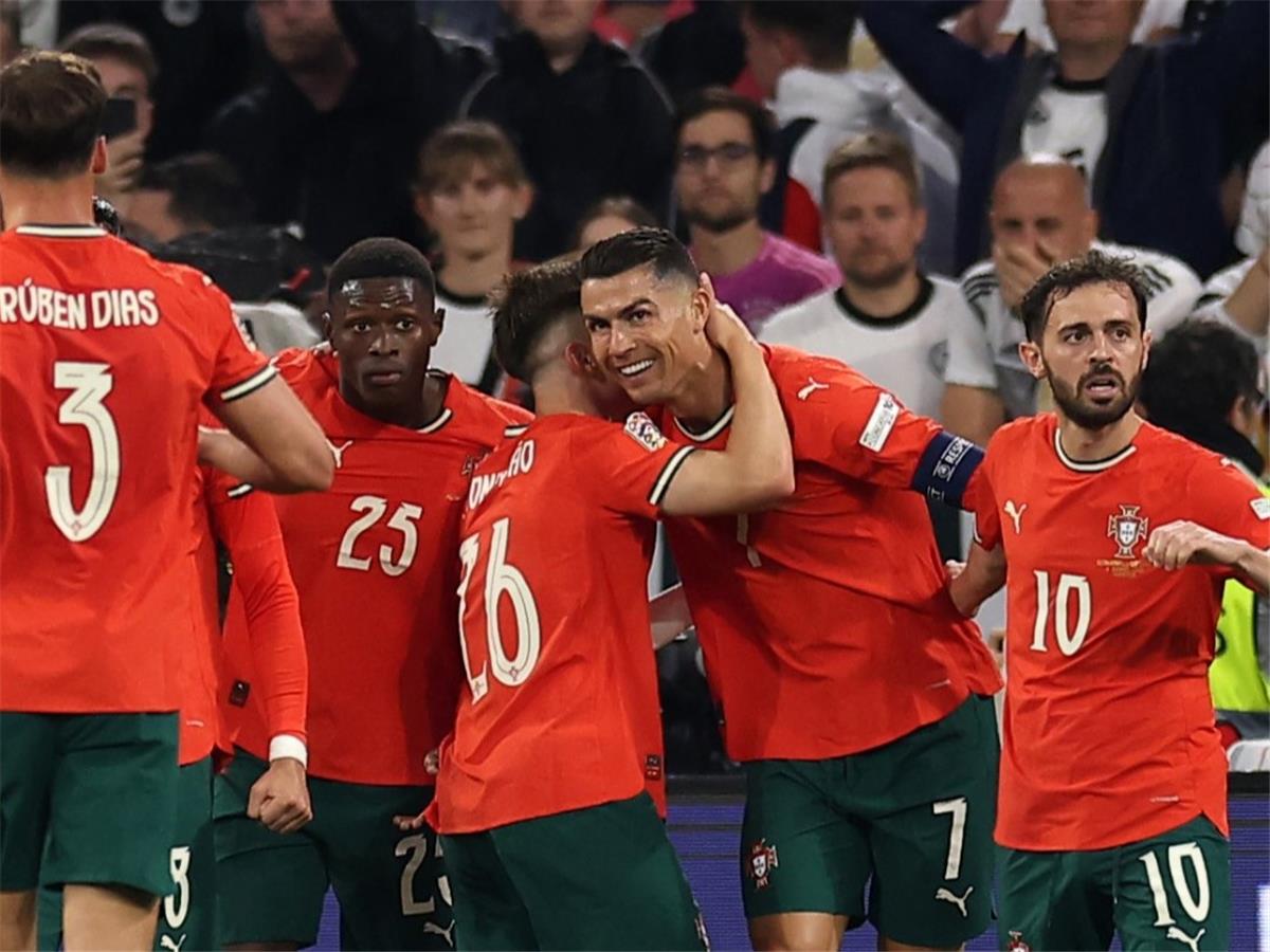 تشكيل البرتغال أمام إسبانيا في نهائي دوري الأمم الأوروبية 5 تشكيل البرتغال أمام إسبانيا في نهائي دوري الأمم الأوروبية
