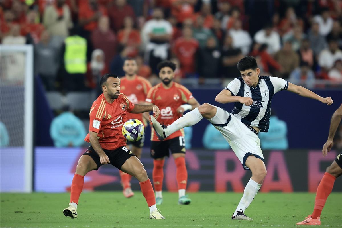 الأهلي يُجري اتفاقًا مع باتشوكا قبل ودية اليوم 5 الأهلي يُجري اتفاقًا مع باتشوكا قبل ودية اليوم