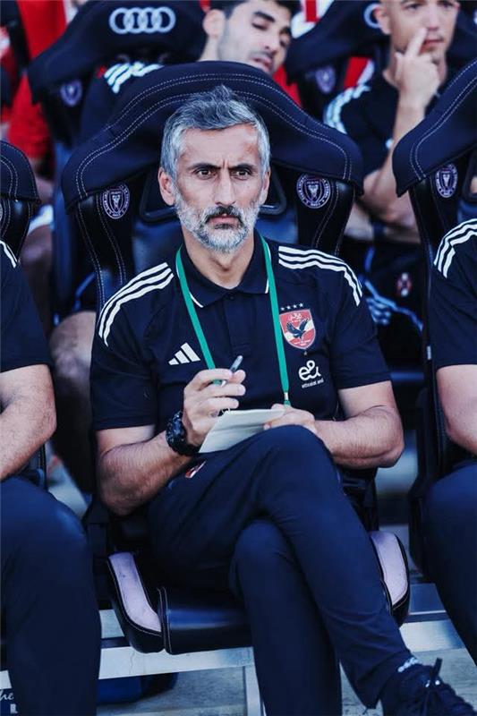 ريبيرو يوضح سبب اختيار زيزو لتسديد ركلة الجزاء الأولي أمام باتشوكا 5 ريبيرو يوضح سبب اختيار زيزو لتسديد ركلة الجزاء الأولي أمام باتشوكا
