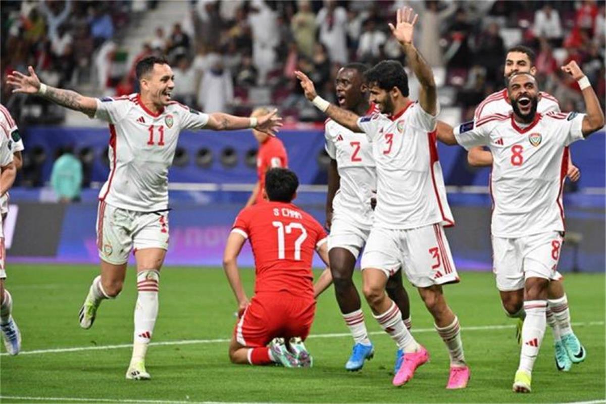 موعد والقنوات الناقلة لمباراة الإمارات وقرجكستان اليوم في تصفيات كأس العالم.. والمعلق 5 موعد والقنوات الناقلة لمباراة الإمارات وقرجكستان اليوم في تصفيات كأس العالم.. والمعلق