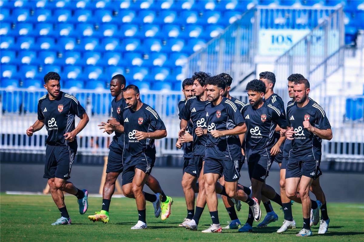الأهلي يستأنف تدريباته قبل مواجهة إنتر ميامي.. وريبيرو يعقد محاضرة 5 الأهلي يستأنف تدريباته قبل مواجهة إنتر ميامي.. وريبيرو يعقد محاضرة