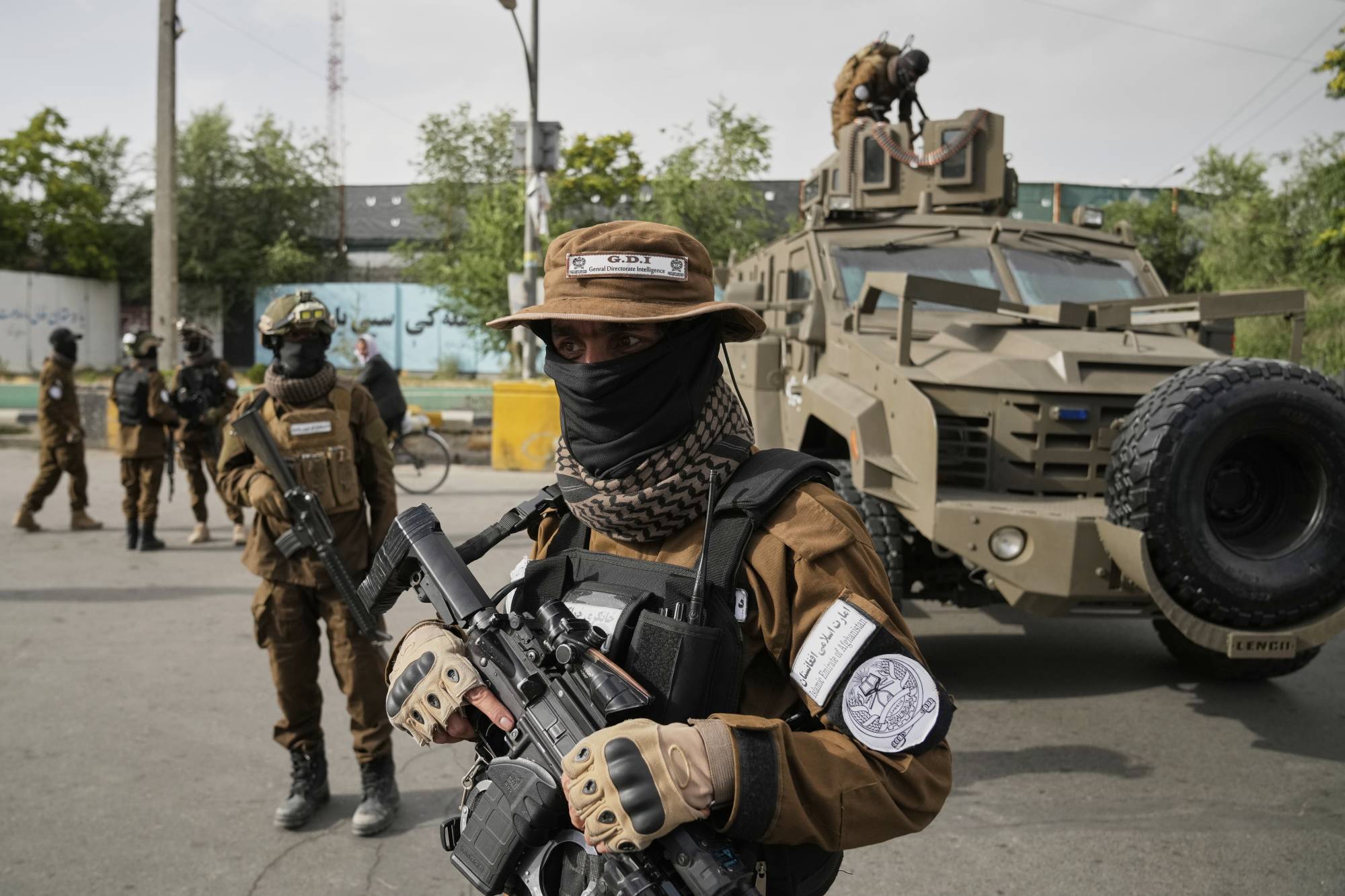 1749721993 659 على متنها 242 شخصاً تحطم طائرة في مدينة أحمد آباد