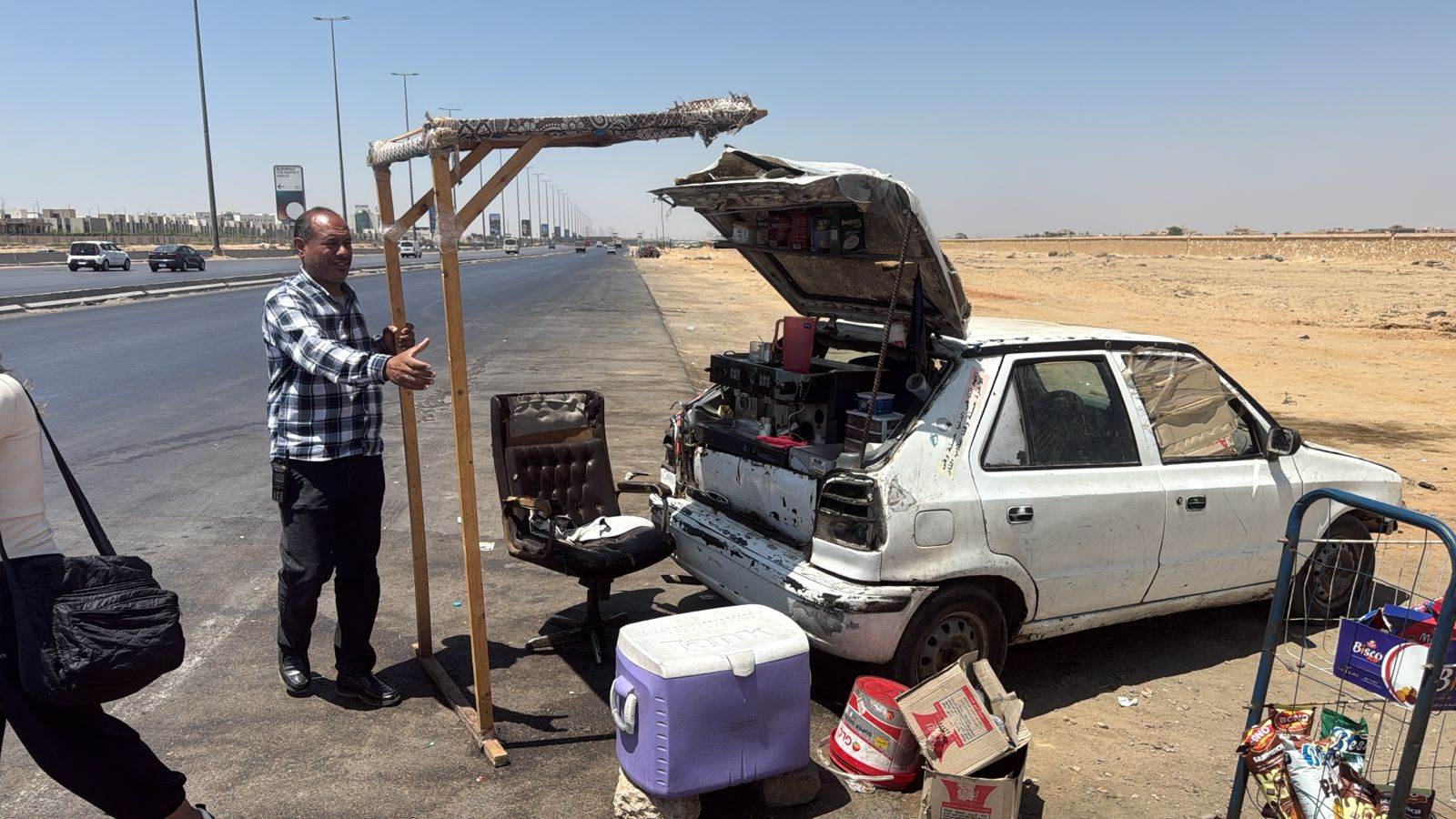 صدي الخليج | بالصور .. حملة مكبرة لرفع الإشغالات في مدينة الشروق 8 1749742253 39 صدي الخليج بالصور حملة مكبرة لرفع الإشغالات في مدينة