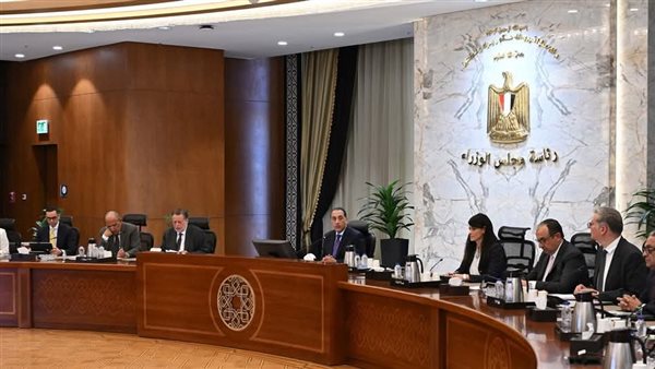 مفاجأة من العيار الثقيل من الحكومة ببرنامج الطروحات الحكومية.. شوف إيه اللي هيحصل 5 مفاجأة من العيار الثقيل من الحكومة ببرنامج الطروحات الحكومية.. شوف إيه اللي هيحصل