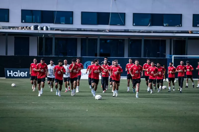 الأهلي يخوض مرانه الأول في أمريكا بمشاركة الصفقات 5 الأهلي يخوض مرانه الأول في أمريكا بمشاركة الصفقات