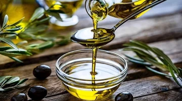 دراسة مفاجئة.. مكوّن أساسي في زيت الزيتون قد يرفع خطر الإصابة بالسمنة