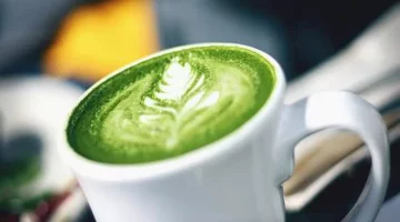 اضرار إضافة الحليب للشاي الأخضر