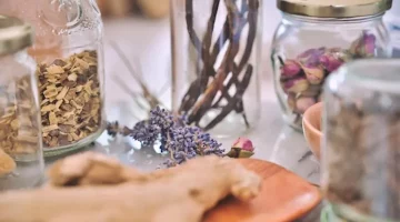 أعشاب تنظف الكبد من السموم