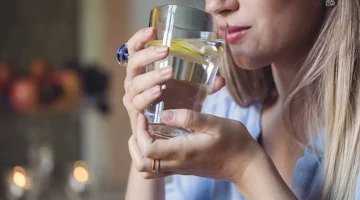 شرب ماء الليمون كل صباح لمدة أسبوع-  إليك الفوائد
