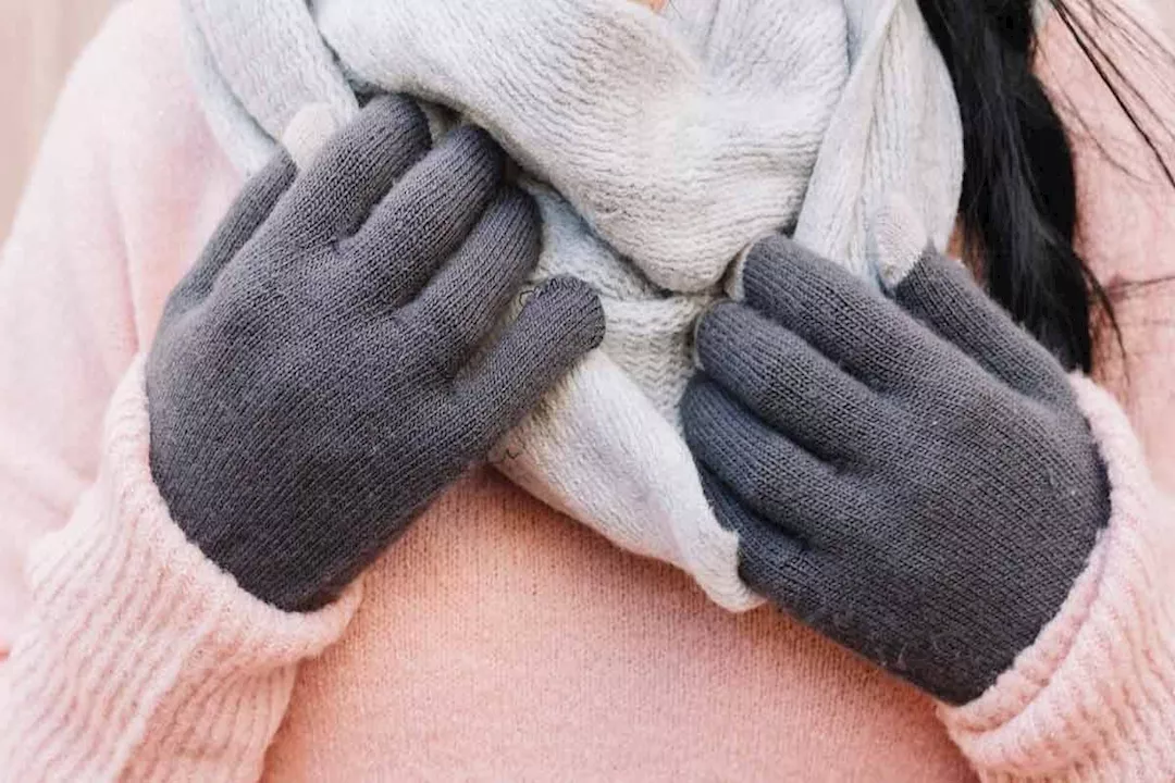 هل ارتفاع الكوليسترول يسبب برودة اليدين؟ 5 هل ارتفاع الكوليسترول يسبب برودة اليدين؟