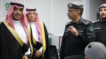 وزير الإعلام يزور مركز العمليات الأمنية الموحدة (911) بمنطقة مكة المكرمة – أخبار السعودية