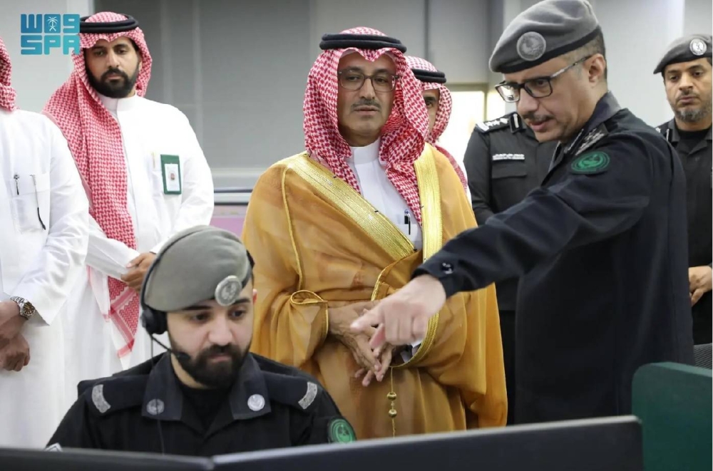 محافظ الهيئة العليا للأمن الصناعي يزور مركز العمليات الأمنية الموحدة (911) بمكة - أخبار السعودية 5 محافظ الهيئة العليا للأمن الصناعي يزور مركز العمليات الأمنية الموحدة (911) بمكة – أخبار السعودية