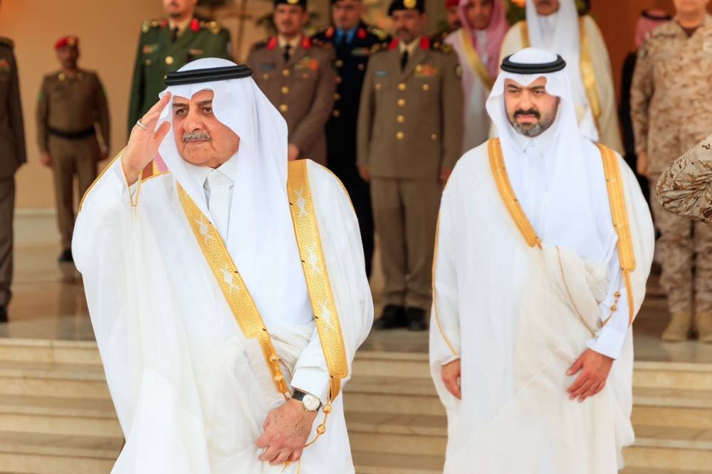 أمير منطقة تبوك يستقبل المهنئين بعيد الأضحى المبارك - أخبار السعودية 5 أمير منطقة تبوك يستقبل المهنئين بعيد الأضحى المبارك – أخبار السعودية
