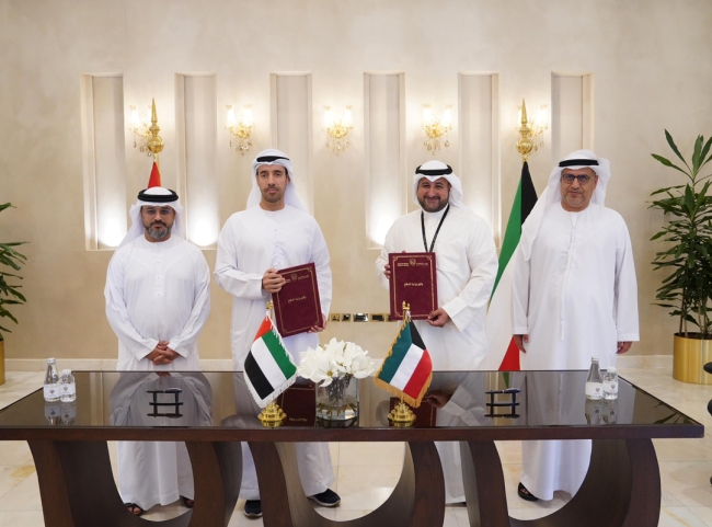 «الدفاع» تُدشن مشروع الزوارق الصاروخية: رفع مستوى الجاهزية القتالية 5 «الدفاع» تُدشن مشروع الزوارق الصاروخية: رفع مستوى الجاهزية القتالية