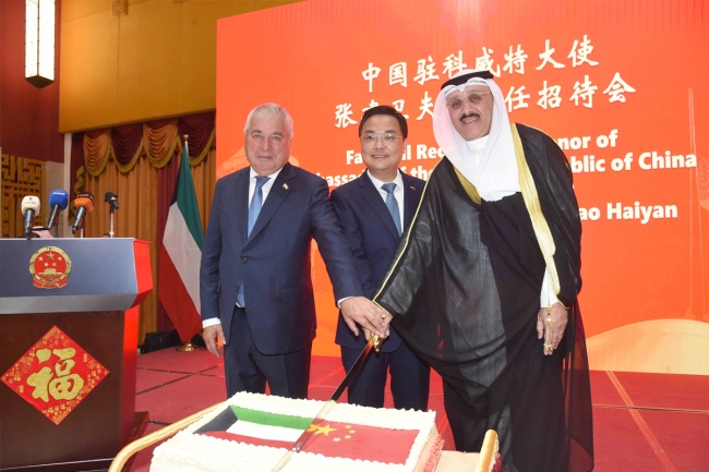 حيات: الصين شريكنا التجاري الأول... والإعفاء من التأشيرة دليل ثقة 5 حيات: الصين شريكنا التجاري الأول… والإعفاء من التأشيرة دليل ثقة