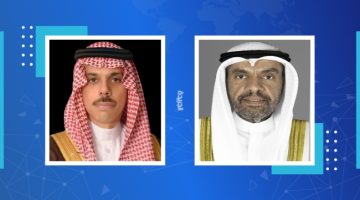 وزير الخارجية يبحث ونظيره السعودي مستجدات الأوضاع بالمنطقة