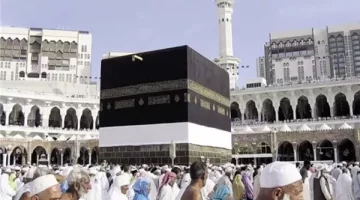 حجاج بيت الله الحرام يتوجهون إلى منى لقضاء يوم التروية استعدادًا لمناسك الحج