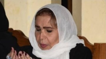 مديحة حمدي ترد على انتقادات حجابها في عزاء سميحة أيوب: “ناس تافهين”