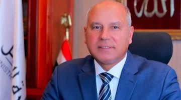 وزير الصناعة يوضح تطورات إنشاء مصنع لألبان الاطفال