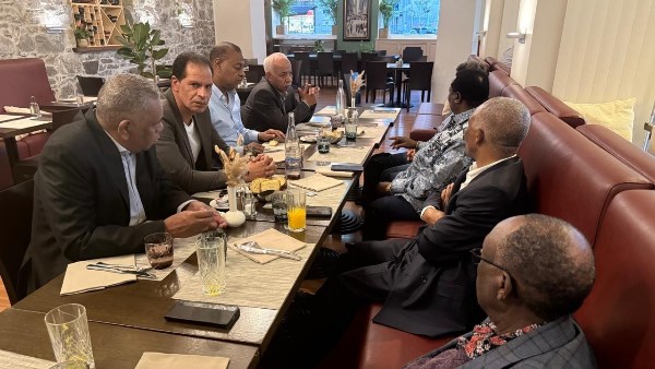 مباحثات تجمع بين عمال مصر وكينيا في جنيف لتبادل الخبرات والتنسيق 5 مباحثات تجمع بين عمال مصر وكينيا في جنيف لتبادل الخبرات والتنسيق