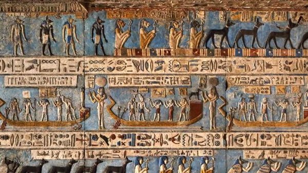 قصة إعادة اكتشاف الأزرق المصري: لون من التاريخ يعود إلى الحياة 5 قصة إعادة اكتشاف الأزرق المصري: لون من التاريخ يعود إلى الحياة