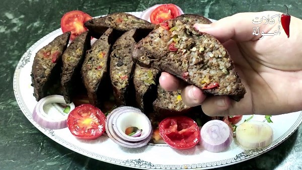 الطحال المحشي باللحم المفروم.. أكلة شعبية بطعم العيد لا تقاوم 5 الطحال المحشي باللحم المفروم.. أكلة شعبية بطعم العيد لا تقاوم
