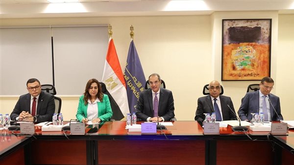 اجتماع وزاري لمتابعة تطبيق منظومة الرقم القومي العقاري وبدء إعداد اللائحة التنفيذية للقانون 5 اجتماع وزاري لمتابعة تطبيق منظومة الرقم القومي العقاري وبدء إعداد اللائحة التنفيذية للقانون