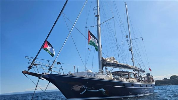 طبيب فرنسي من على متن "مدلين": ماضون إلى غزة رغم التهديدات الإسرائيلية 5 طبيب فرنسي من على متن “مدلين”: ماضون إلى غزة رغم التهديدات الإسرائيلية