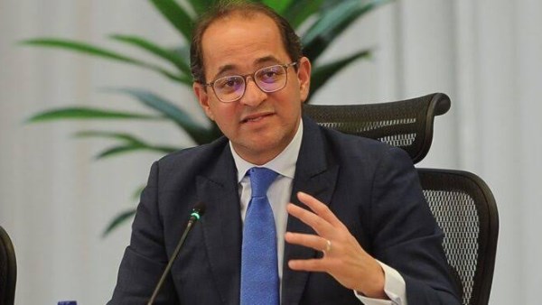 المالية تفاجيء الموظفين في العيد وتُعلن زيادة المرتبات 2025