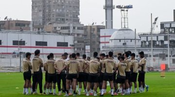 فقرة بدنية خاصة للاعبين البدلاء بمران الزمالك