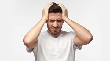 هل من الطبيعي الإصابة بالصداع مع متلازمة القولون العصبي؟ طبيب يكشف