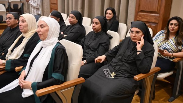 ضمن مبادرة «معًا بالوعي نحميها» المكتب البابوي للمشروعات ينظم ورشة تدريبية |صور 5 ضمن مبادرة «معًا بالوعي نحميها» المكتب البابوي للمشروعات ينظم ورشة تدريبية |صور