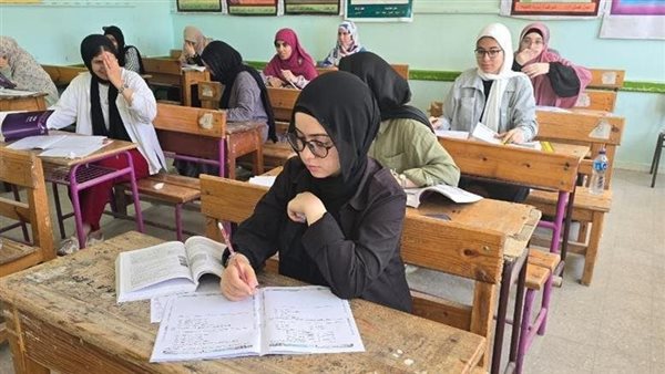 تلقى طلبات الاعتذار عن المشاركة بامتحانات الثانوية العامة 10 يونيو 5 تلقى طلبات الاعتذار عن المشاركة بامتحانات الثانوية العامة 10 يونيو