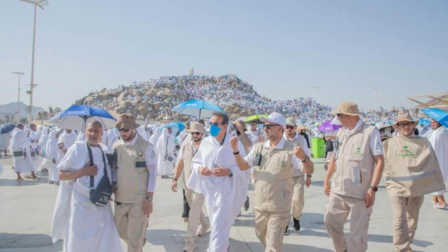 صدي الخليج | وزير الصحة يتابع مع نظيره السعودي الحالة الصحية للحجاج المصريين