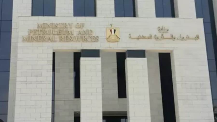 صدي الخليج | بعد إنقاذه منطقة العاشر من الحريق .. «البترول» تنعي خالد محمد شوقي 5 صدي الخليج | بعد إنقاذه منطقة العاشر من الحريق .. «البترول» تنعي خالد محمد شوقي