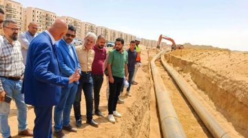 صدي الخليج | وزير الإسكان يتابع مشروعات المرافق الجاري تنفيذها بالعبور الجديدة والأراضي المضافة لها