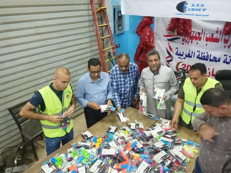 المهندس أيمن حافظ يُدخل الفرحة على أطفال الغربية بهدايا العيد | أخبار 5 المهندس أيمن حافظ يُدخل الفرحة على أطفال الغربية بهدايا العيد | أخبار