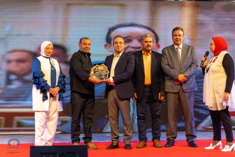 مدارس العمران الحديثة للغات تحتفل بتخريج الدفعة السابعة لعام 2024/2025 | محافظات