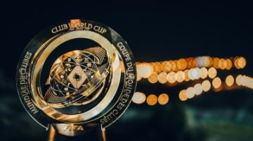صندوق الاستثمارات العامة والاتحاد الدولي لكرة القدم يوقعان شراكة