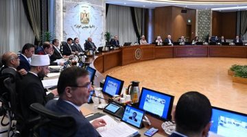 وزير قطاع الأعمال: الانتهاء من المرحلة الأولى لتطوير 30 مصنع نسيج