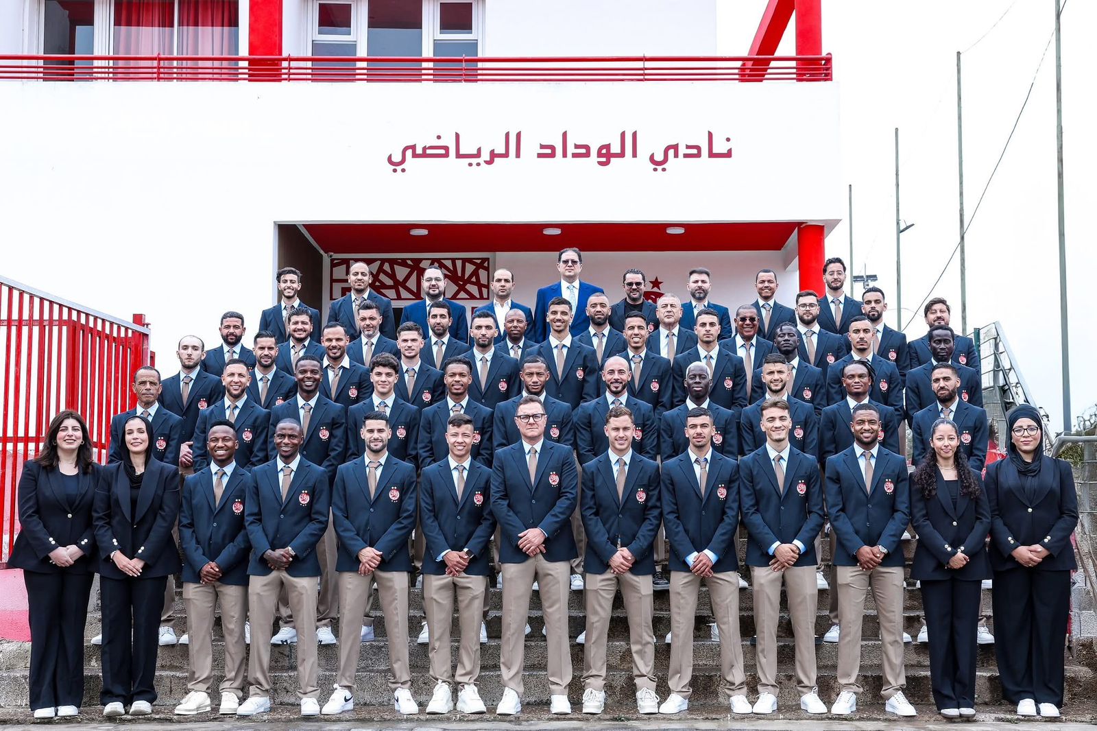 ✓ الوداد يشد الرحال إلى أمريكا لخوض مونديال الأندية 5 ✓ الوداد يشد الرحال إلى أمريكا لخوض مونديال الأندية