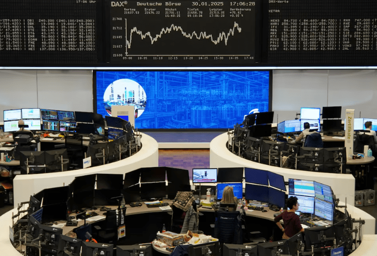 صعود الأسهم الأوروبية رغم فرض ترامب رسوما جمركية على المعادن بنسبة 50% 5 صعود الأسهم الأوروبية رغم فرض ترامب رسوما جمركية على المعادن بنسبة 50%
