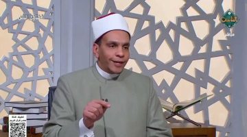 هل تكبيرات العيد سُنة أم واجبة؟ وما حُكمها؟ الشيخ محمد كمال يُجيب