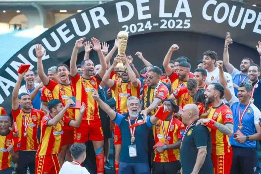 بعد فوز الترجي بكأس تونس.. مشادة بين ماهر الكنزاري ورئيس الملعب التونسي 5 بعد فوز الترجي بكأس تونس.. مشادة بين ماهر الكنزاري ورئيس الملعب التونسي