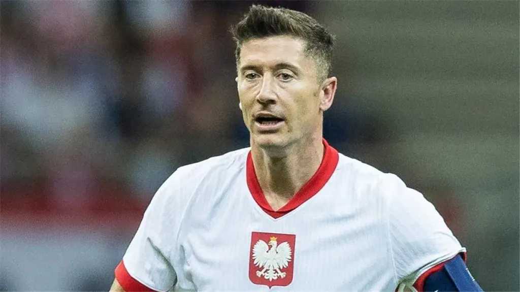 رسميًا - ليفاندوفسكي يعلق مسيرته مع منتخب بولندا لهذا السبب.. 5 رسميًا – ليفاندوفسكي يعلق مسيرته مع منتخب بولندا لهذا السبب..